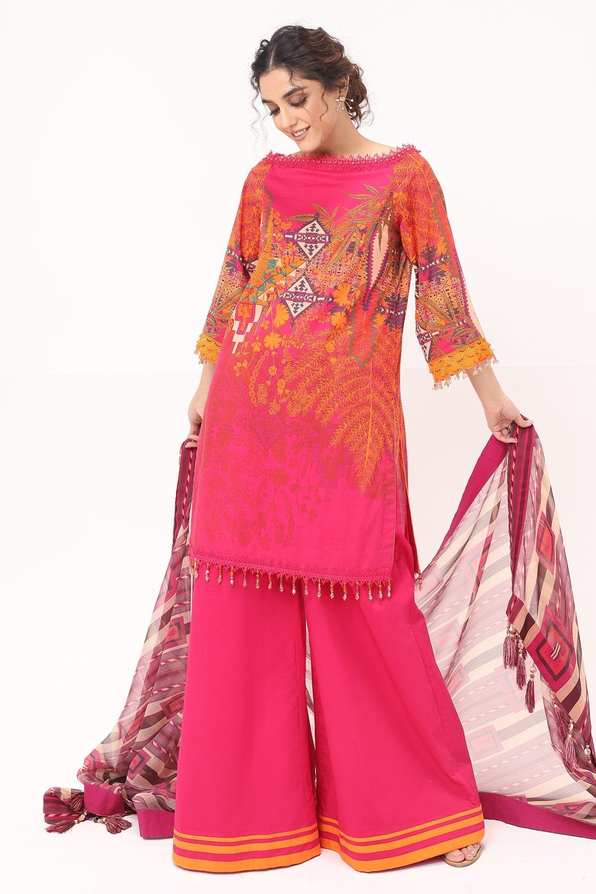 Alkaram - 3 Pc Printed Lawn Suit With Chiffon Dupatta