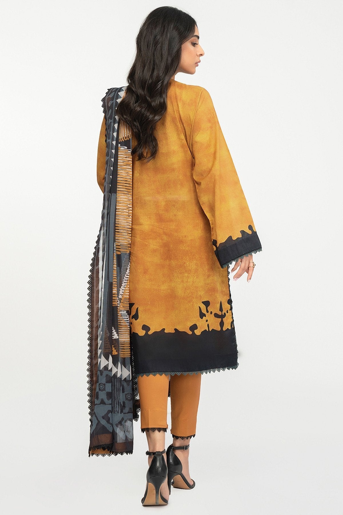 3 Pc Embroidered Lawn Suit With Chiffon Dupatta