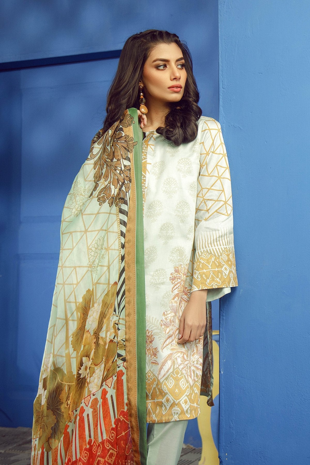Alkaram - 3 Piece Printed Suit With Printed Silk Dupatta