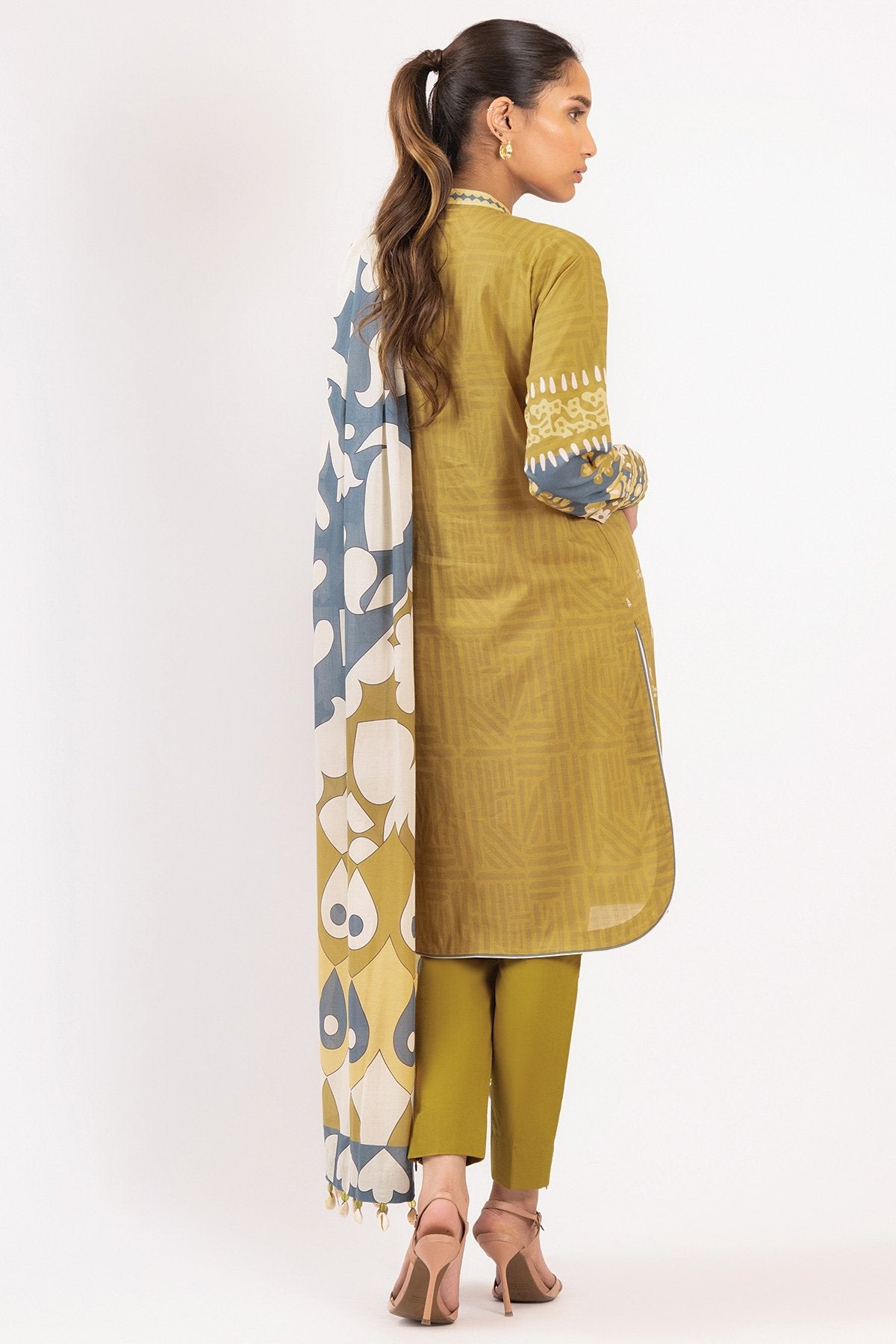 Alkaram - 3 Pc Embroidered Lawn Suit With Lawn Dupatta