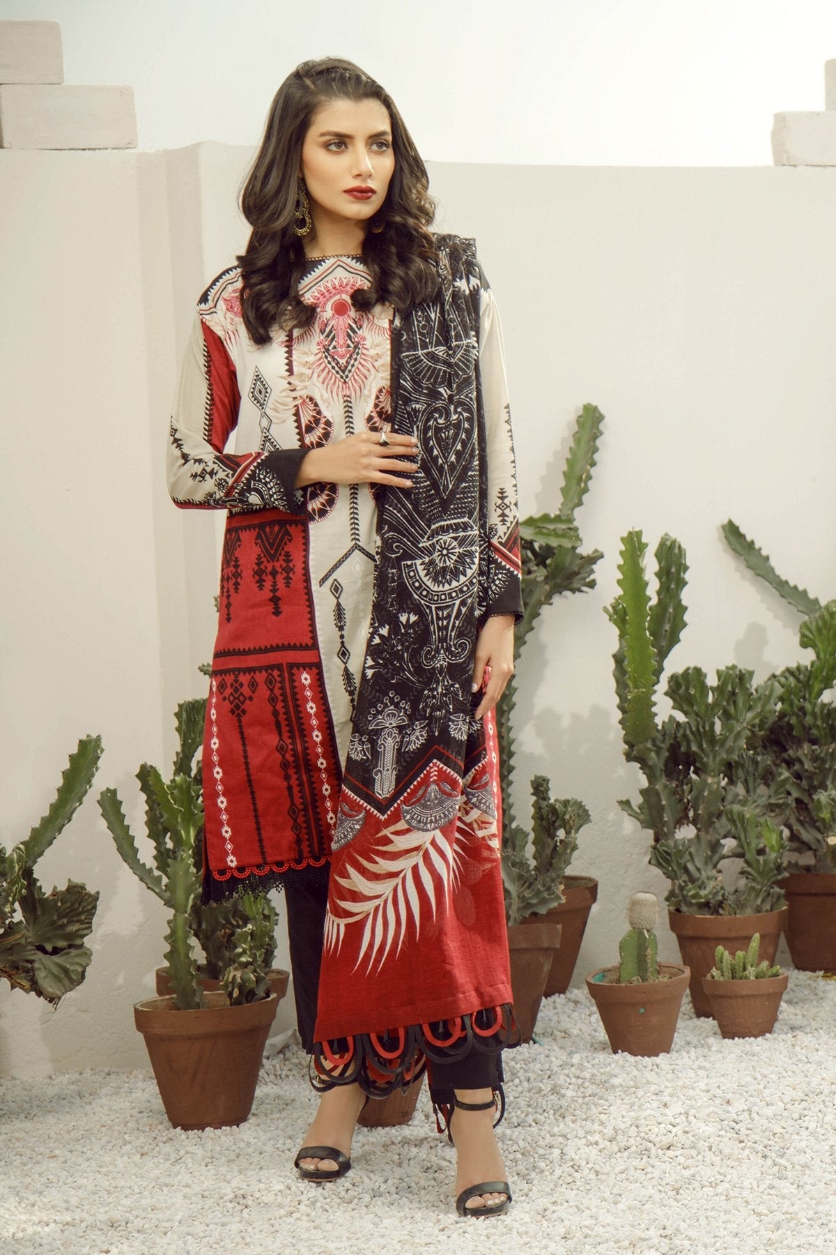 Alkaram - 3 Piece Printed Lawn With Printed Net Dupatta
