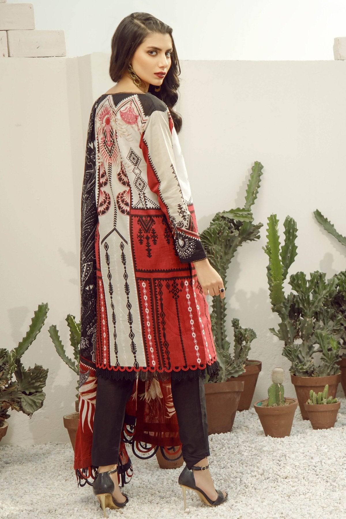 Alkaram - 3 Piece Printed Lawn With Printed Net Dupatta