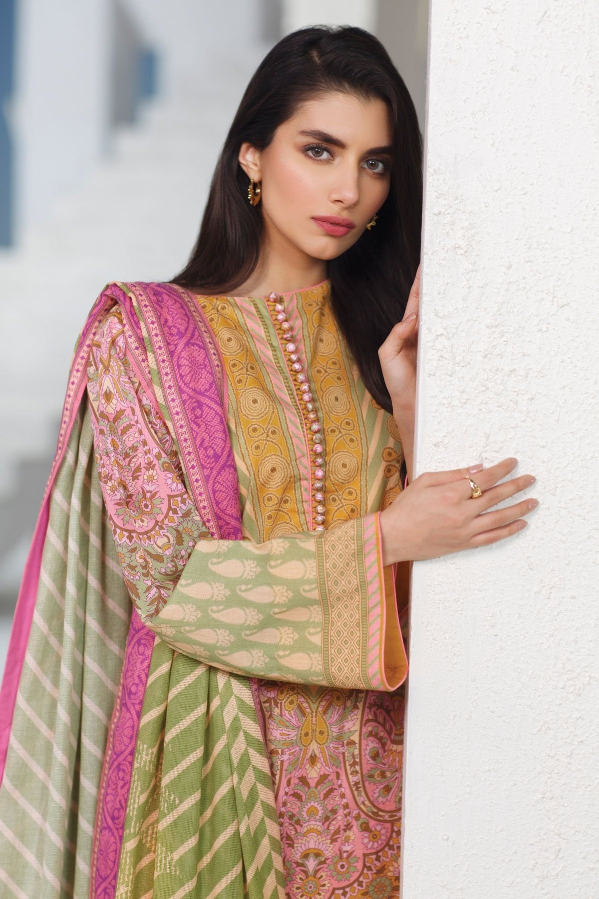Alkaram - 3 Pc Printed Lawn Suit With Cotton Net Dupatta