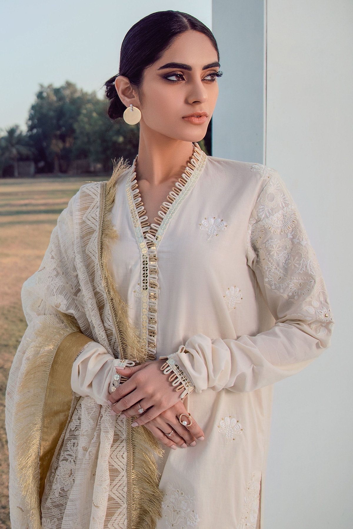 Alkaram - 3 Pc Embroidered Lawn Suit With Embroidered Net Dupatta