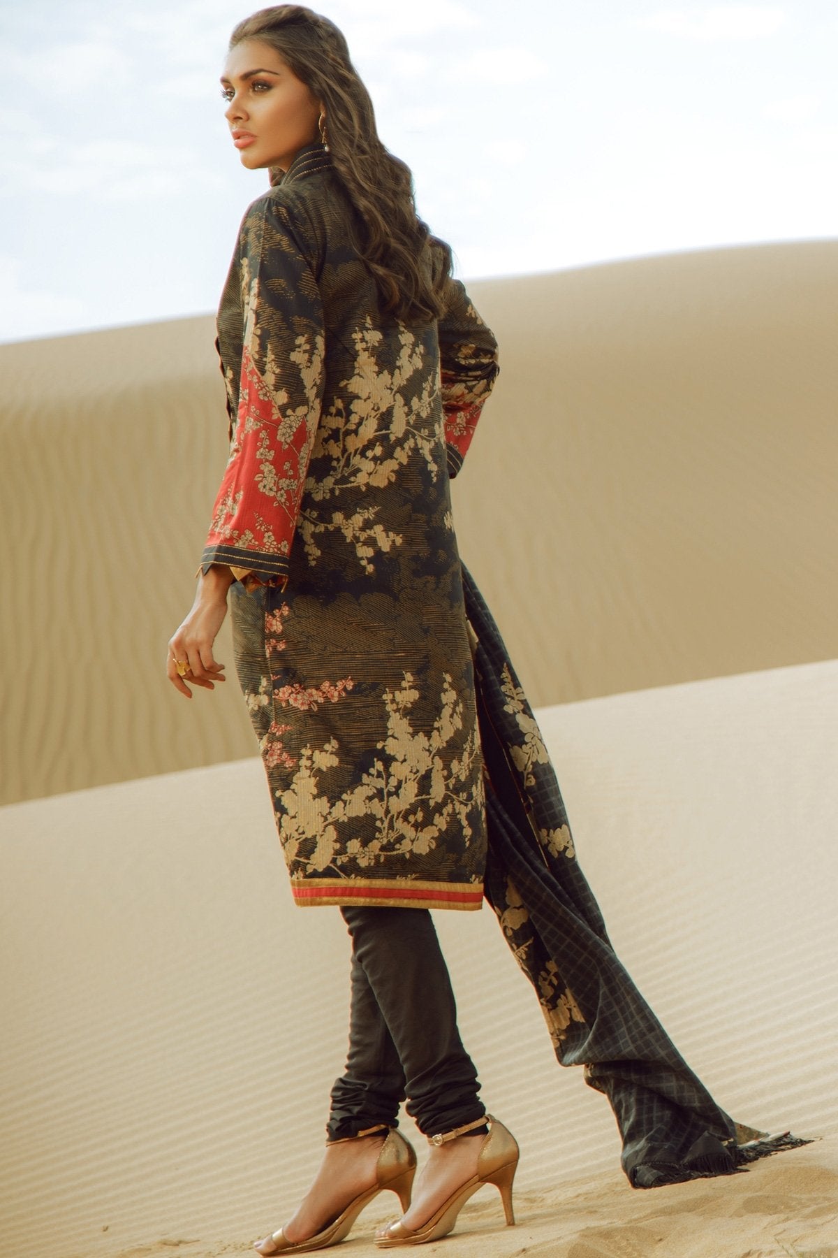 Alkaram - Khaddar 3 Pc Printed Suit