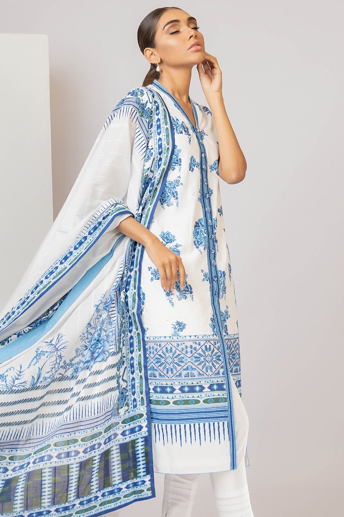 Alkaram - 3 Pc Embroidered Lawn Suit With Printed Brochia Lawn Dupatta