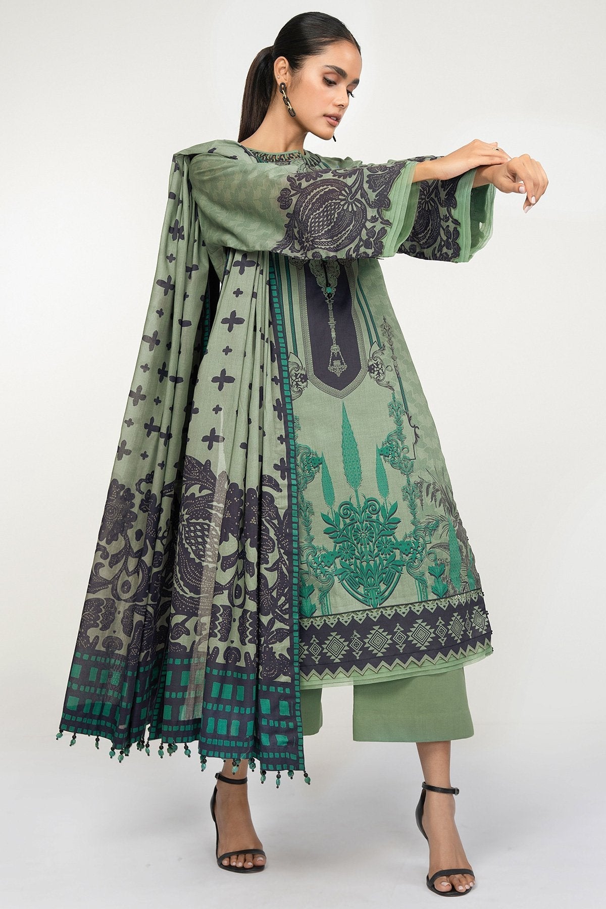 3 Pc Printed Lawn Suit With Cotton Net Dupatta