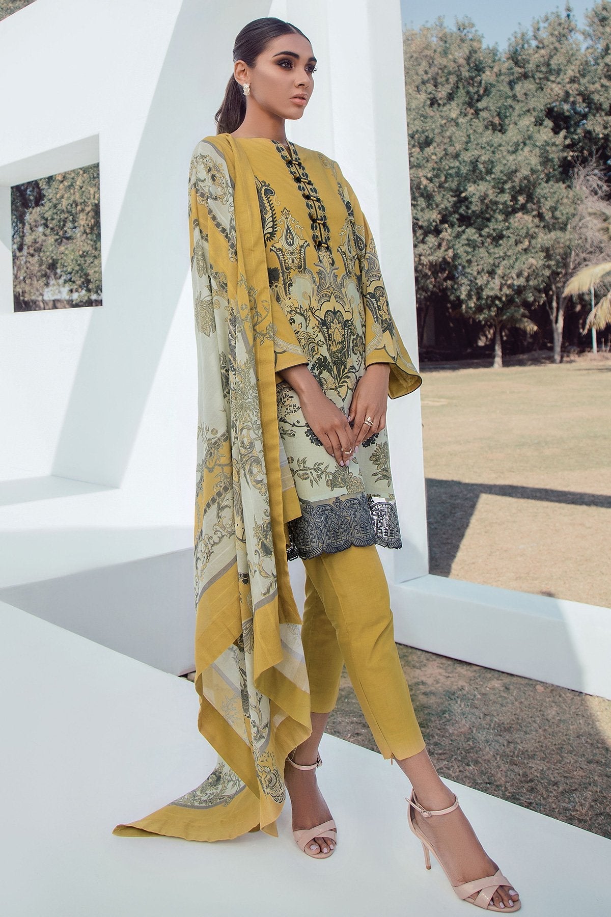 Alkaram - 3 Pc Embroidered Digital Lawn Suit With Digital Brochia Lawn Dupatta