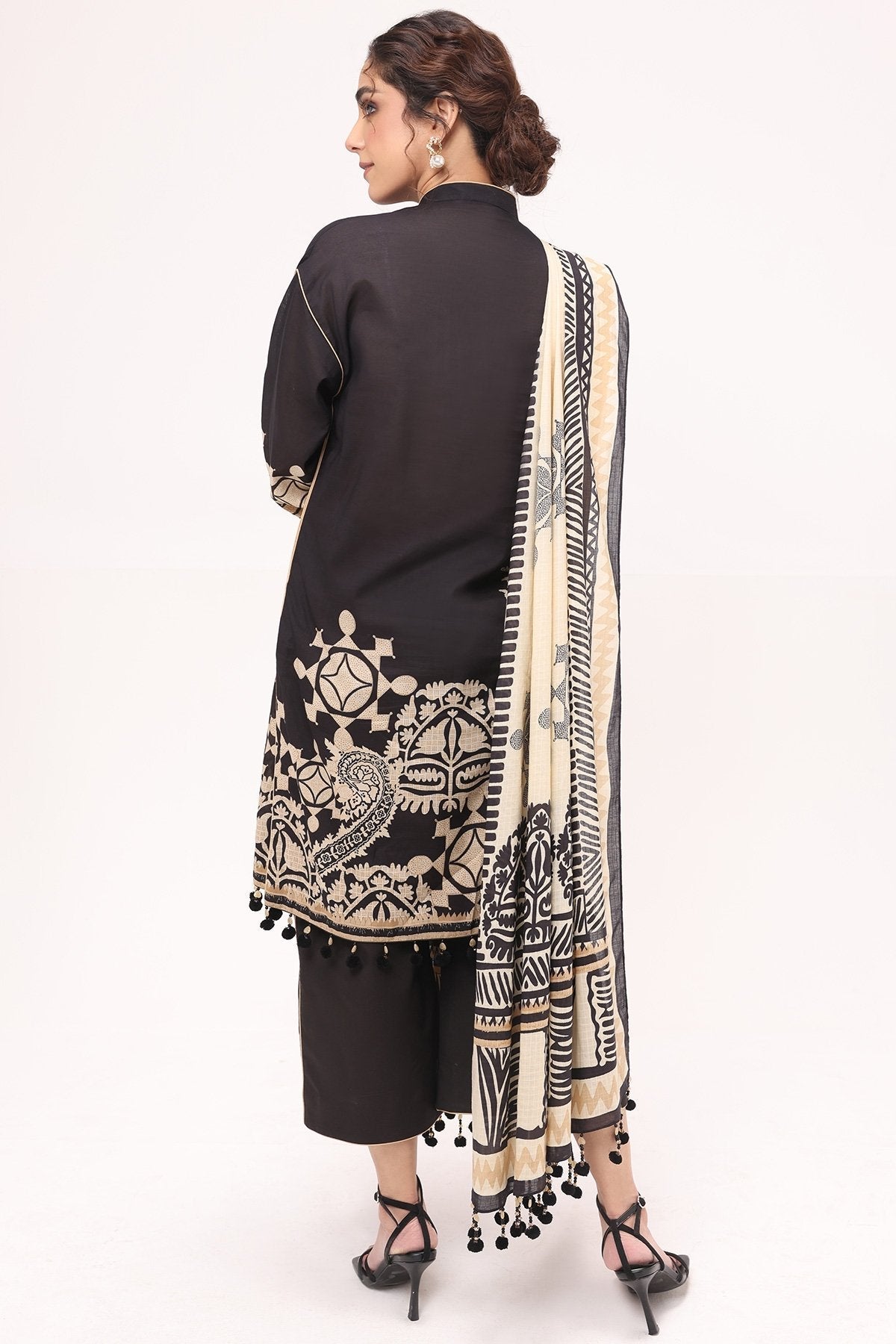 Alkaram - 3 Pc Printed Lawn Suit With Broshia Dupatta