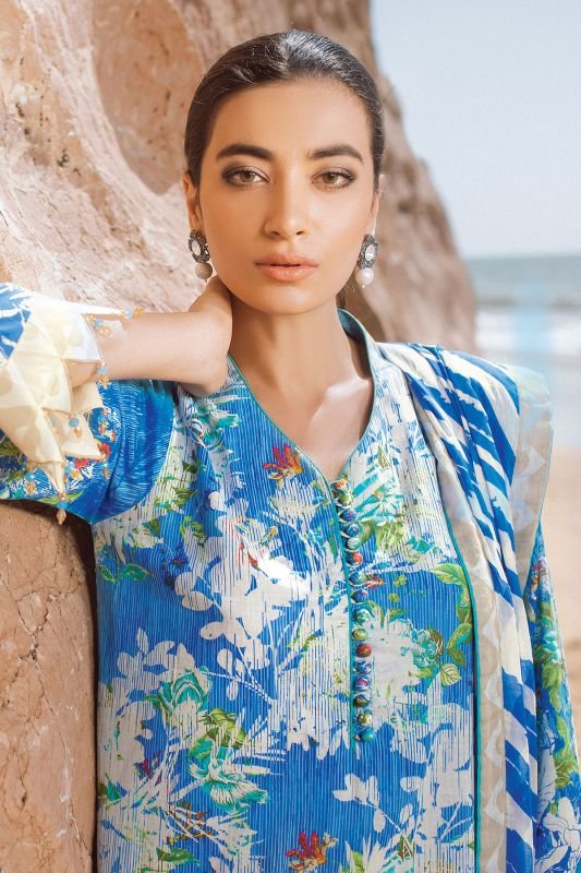 Alkaram - 3 Pc Printed Lawn Suit With Lawn Dupatta