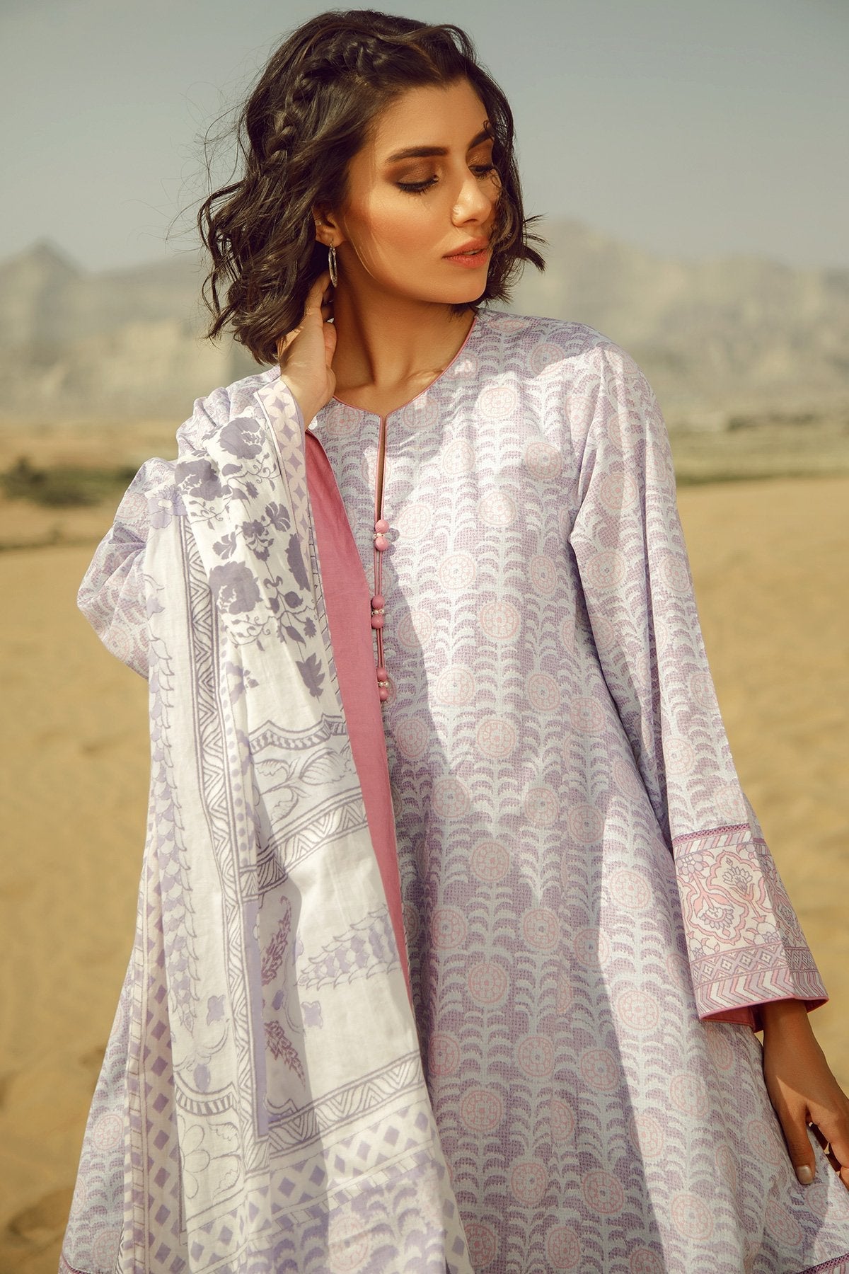 Alkaram - 3 Pc Printed Khaddar Suit With Khaddar Dupatta