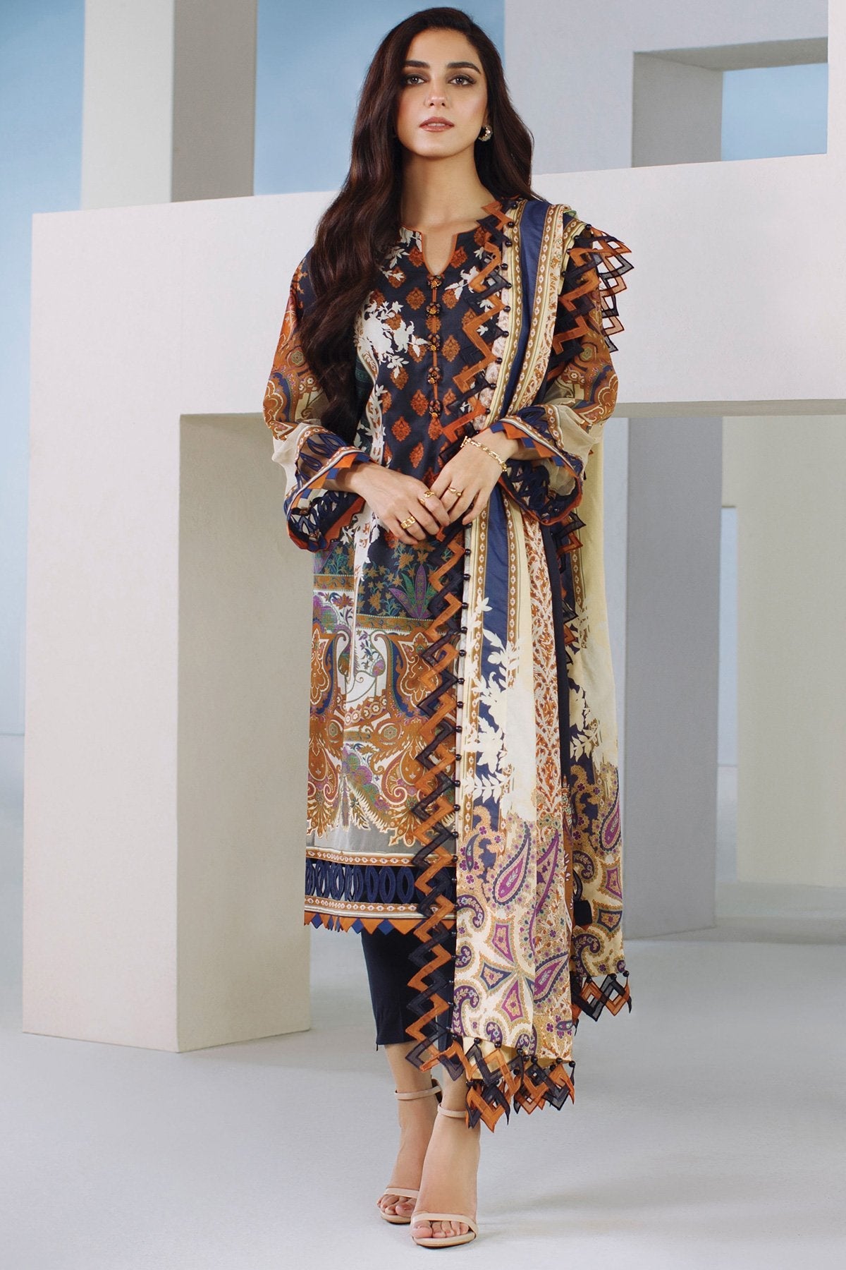 Alkaram - 3 Pc Digital Printed Lawn Suit With Digital Lawn Dupatta