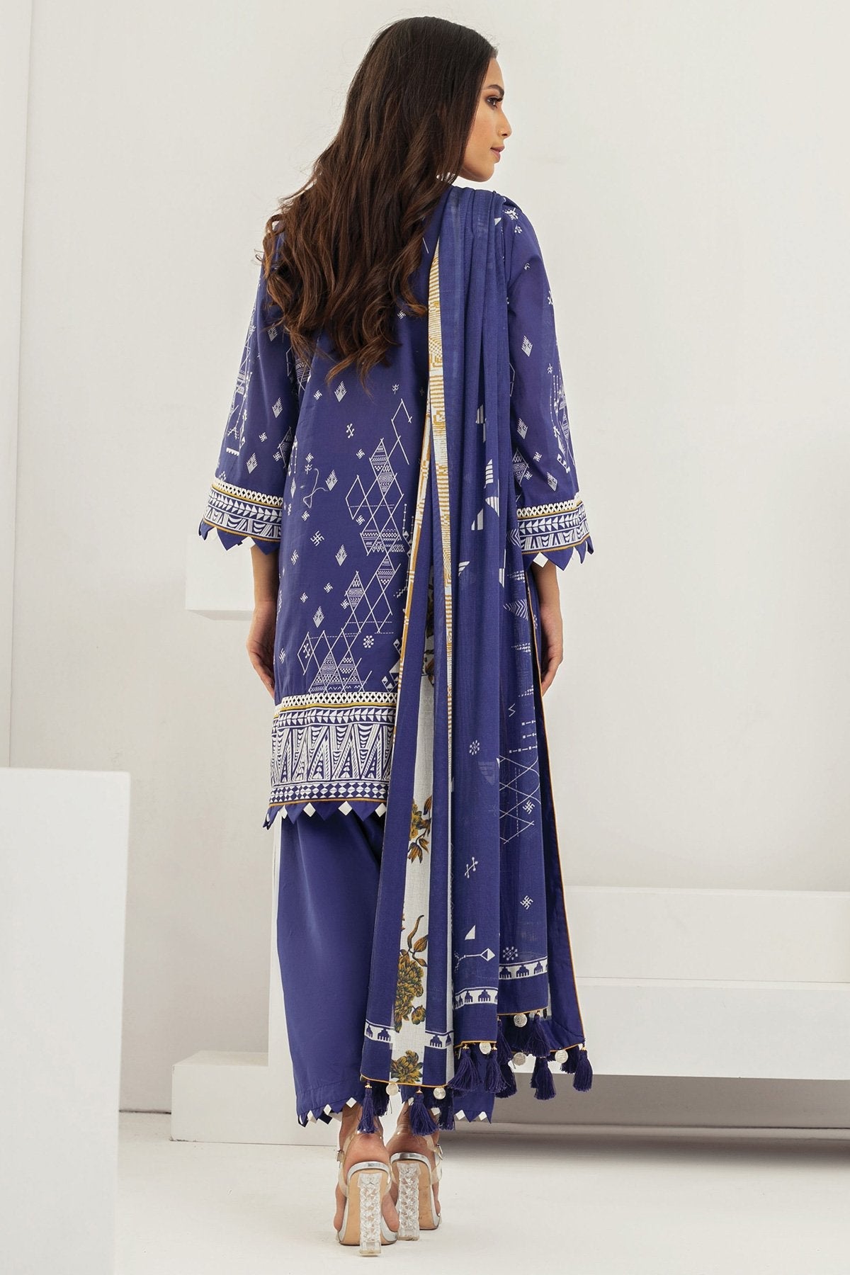 Alkaram - 2 Pc Printed Lawn Suit With Cotton Net Dupatta