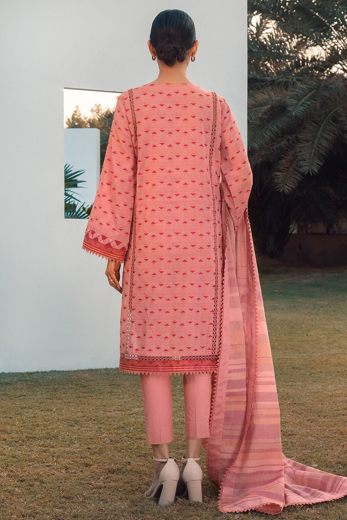 Alkaram - 3 Pc Printed Woven Jacquard Suit With Yarn Dyed Dupatta