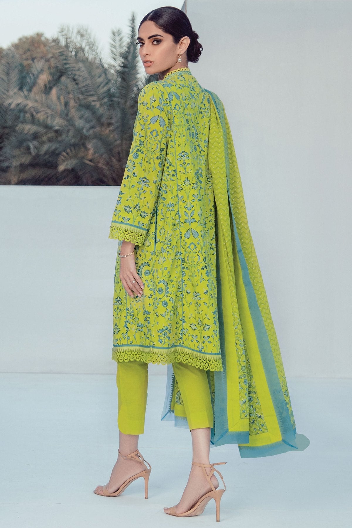 Alkaram - 3 Pc Printed Lawn Suit With Printed Lawn Dupatta