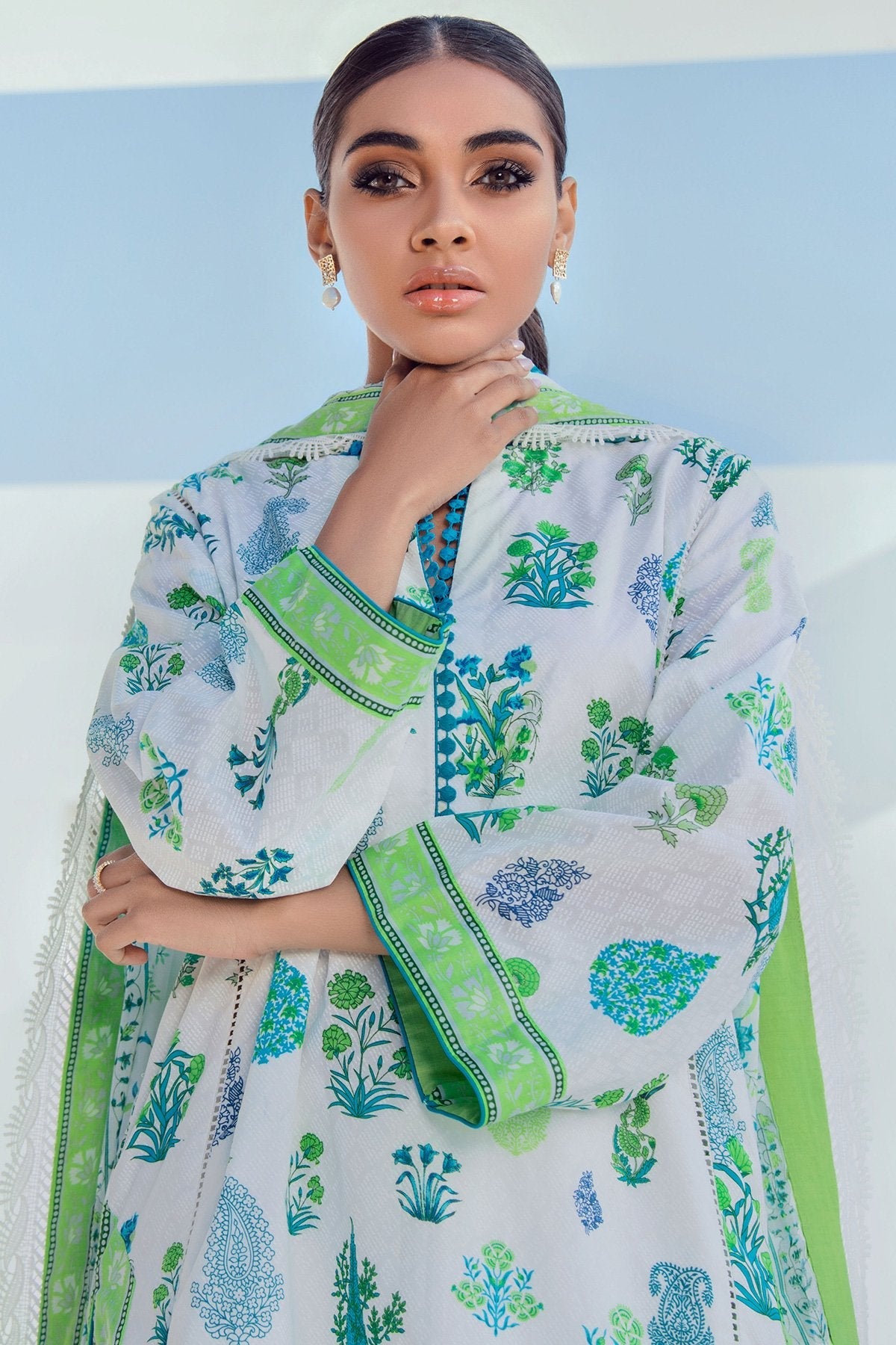 Alkaram - 3 Pc Printed Lawn Suit With Printed Lawn Dupatta