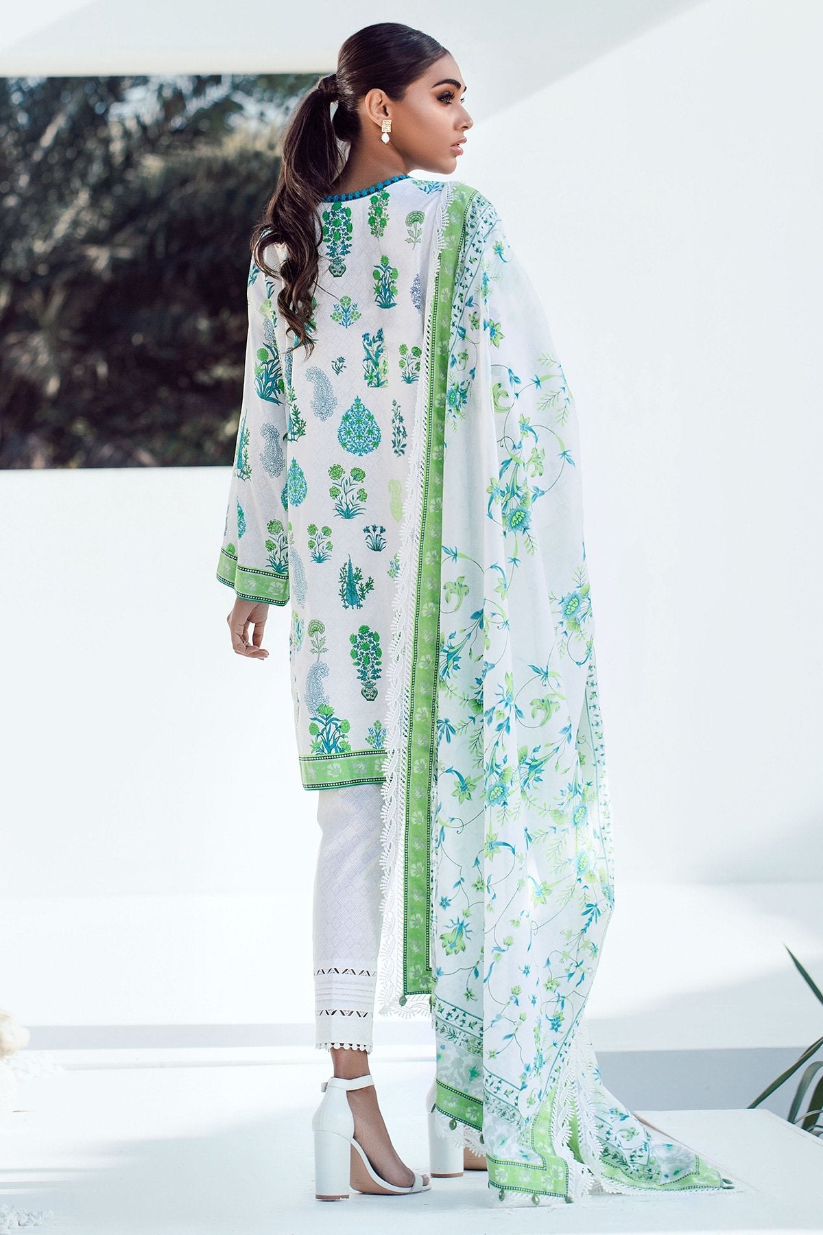Alkaram - 3 Pc Printed Lawn Suit With Printed Lawn Dupatta