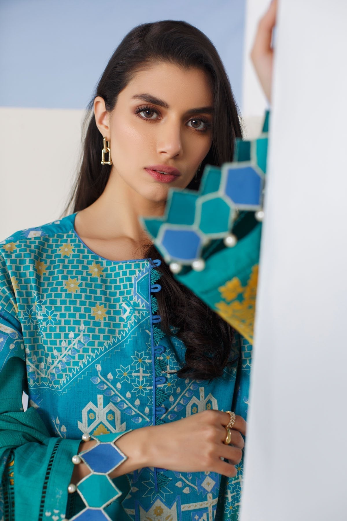 Alkaram - 3 Pc Embroidered Lawn Suit With Printed Jacquard Dupatta
