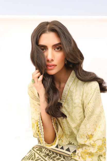 Alkaram - 2 Pc Printed Lawn Suit With Lawn Dupatta