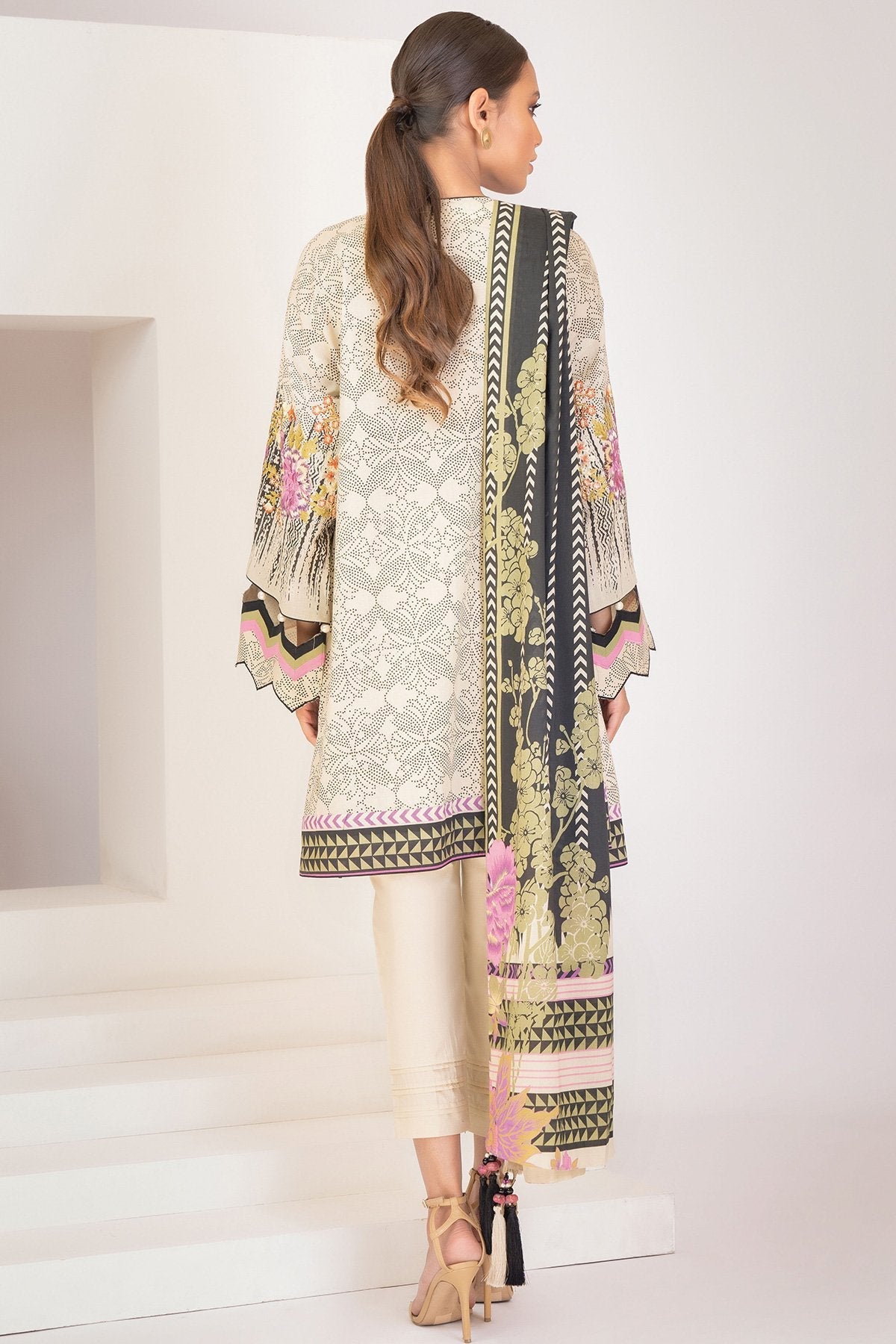 Alkaram - 3 Pc Embroidered Lawn Suit With Printed Lawn Dupatta