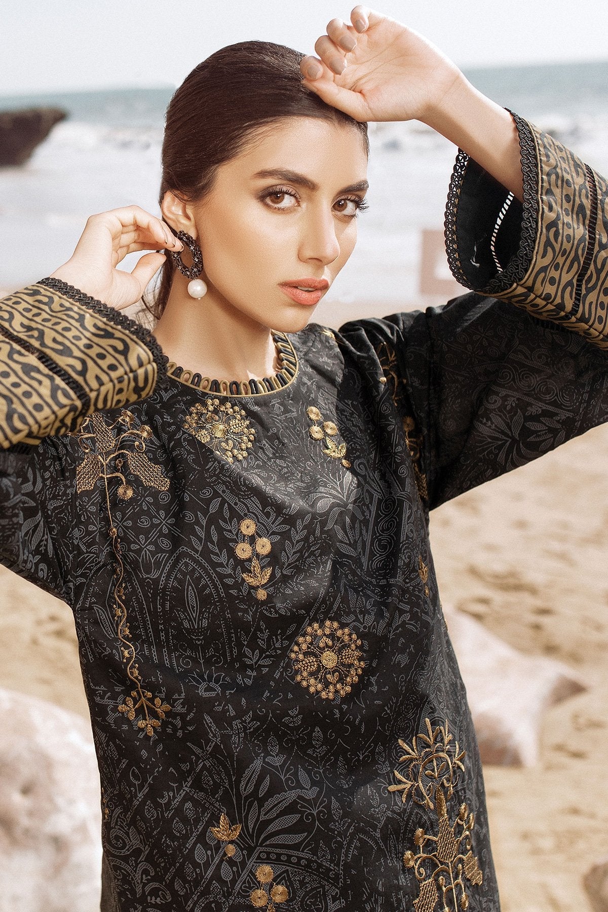 Alkaram - 1 Pc Embroidered Lawn Shirt