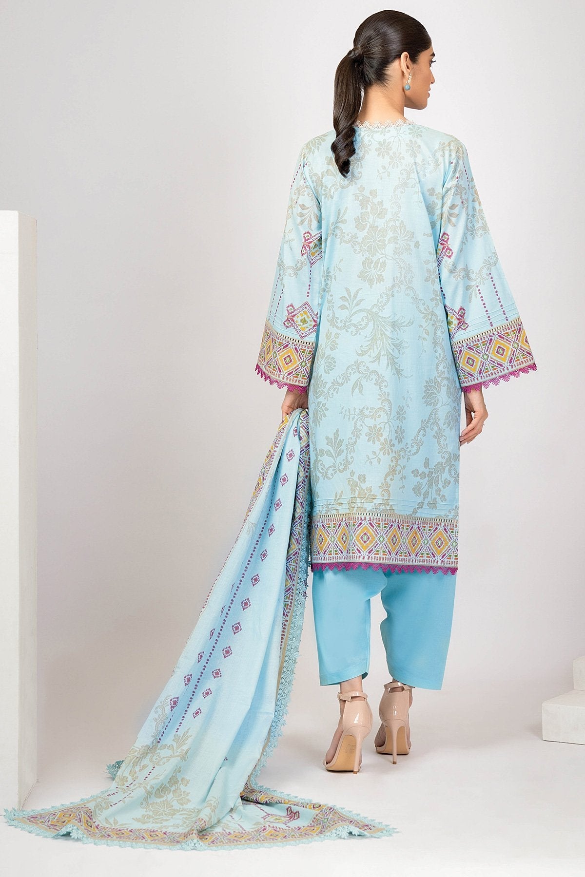 Alkaram - 3 Pc Printed Lawn Suit With Printed Lawn Dupatta