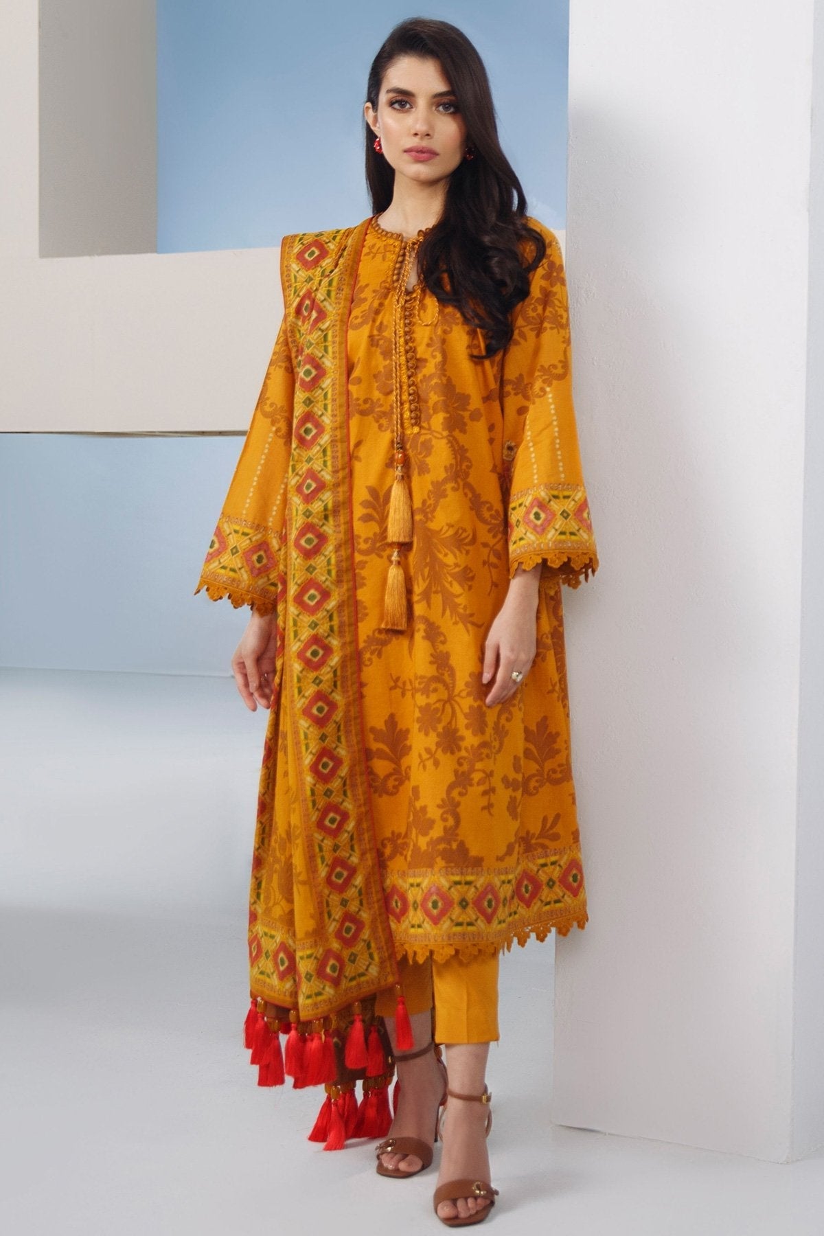Alkaram - 3 Pc Printed Lawn Suit With Printed Lawn Dupatta