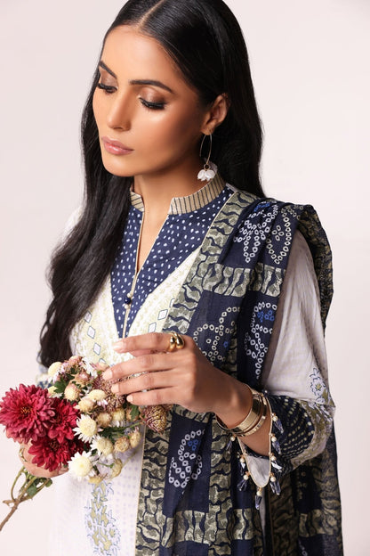 Alkaram - 3 Pc Embroidered Lawn Suit With Doria Dupatta