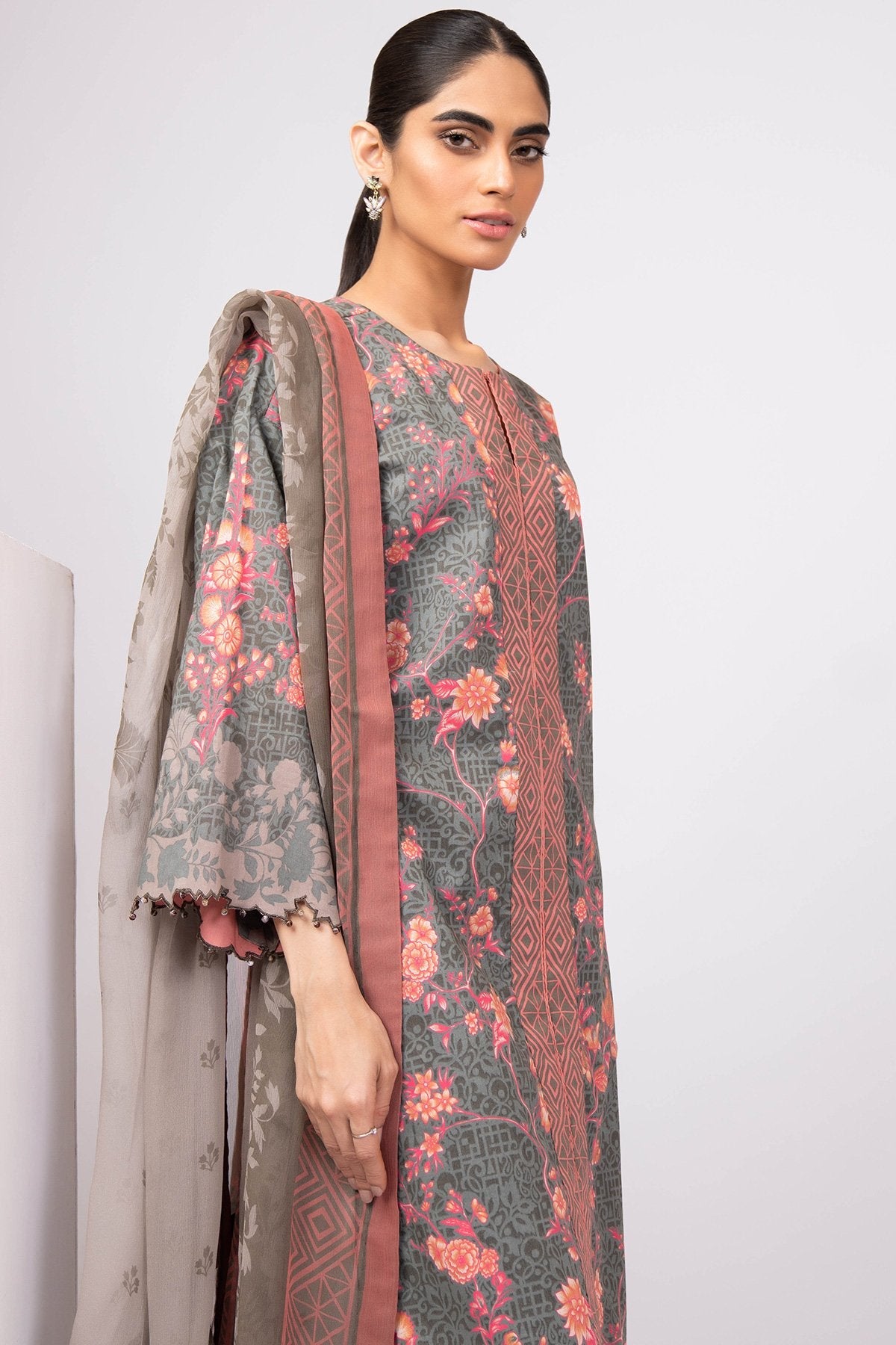 Alkaram - 3 Pc Printed Lawn Suit With Digital Chiffon Dupatta