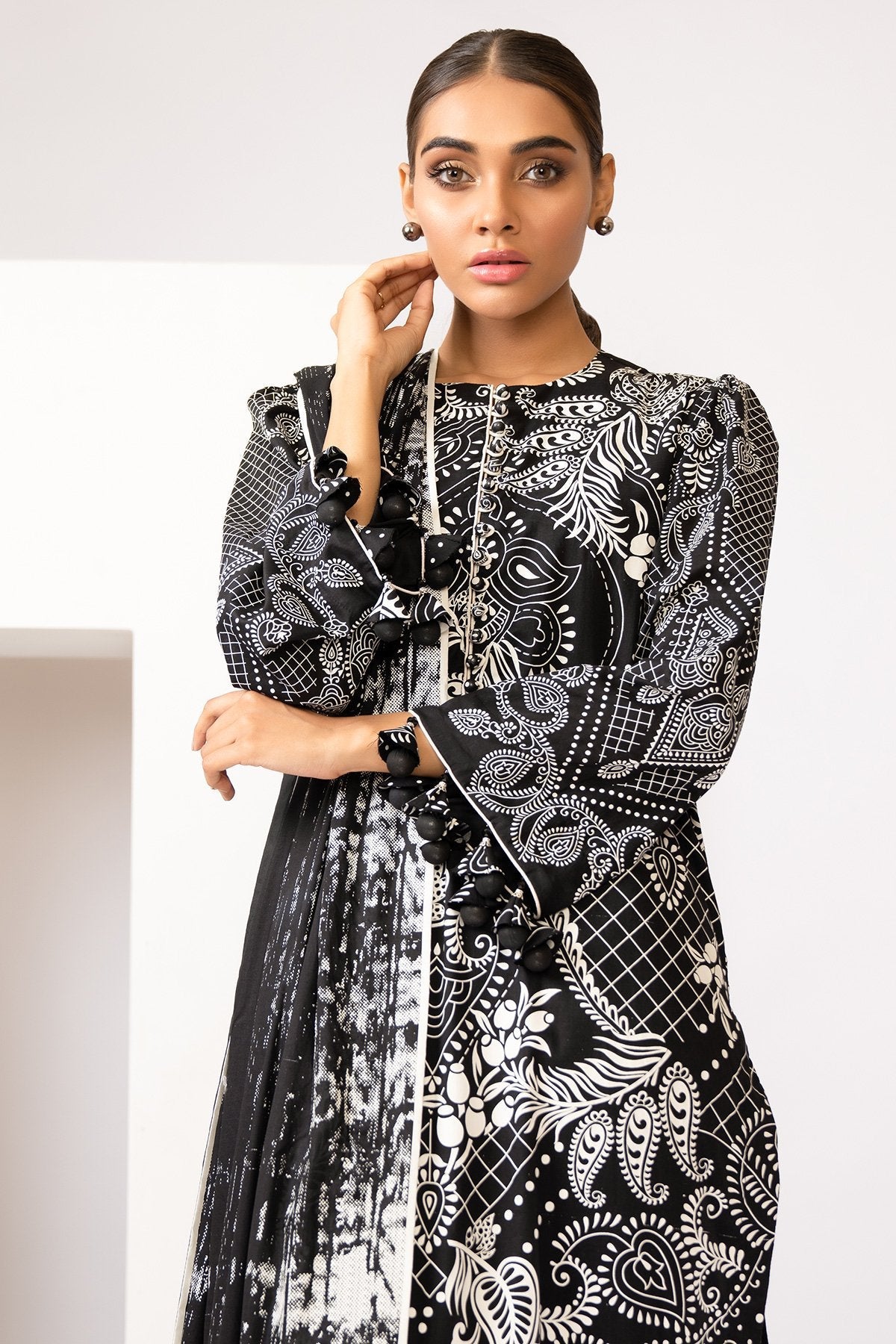 Alkaram - 2 Pc Printed Lawn Suit With Printed Lawn Dupatta