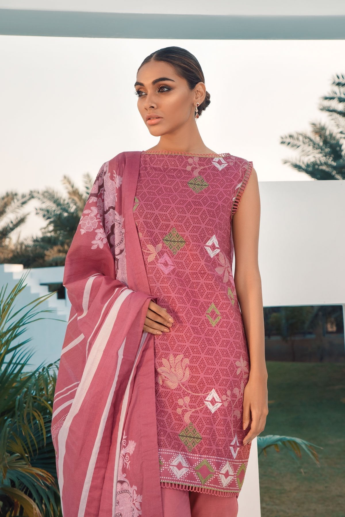 Alkaram - 2 Pc Printed Lawn Suit With Printed Lawn Dupatta