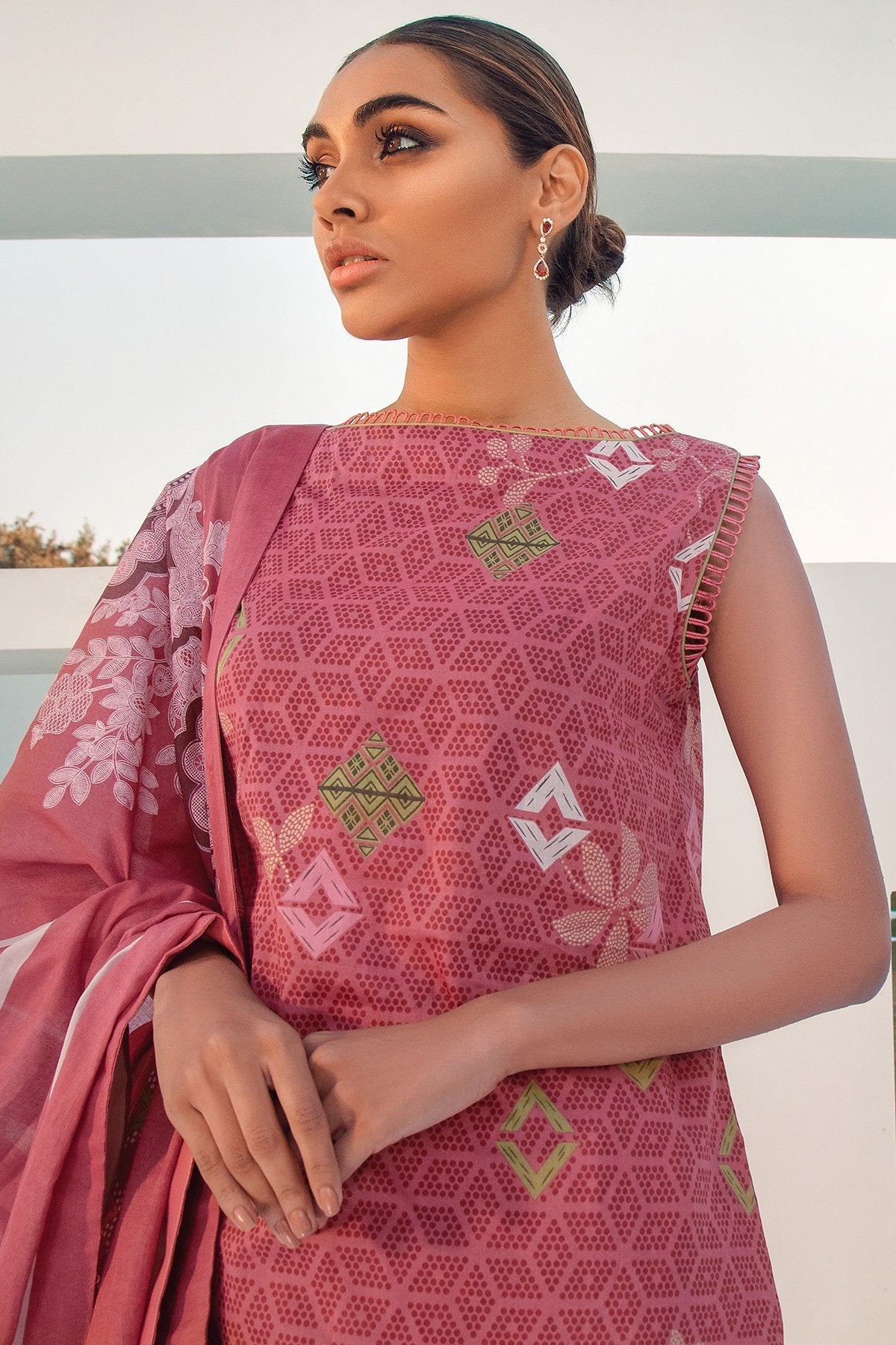 Alkaram - 2 Pc Printed Lawn Suit With Printed Lawn Dupatta