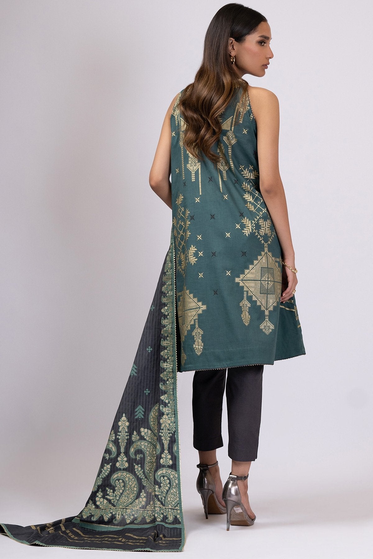 Alkaram - 3 Pc Printed Lawn Suit With Broshia Dupatta