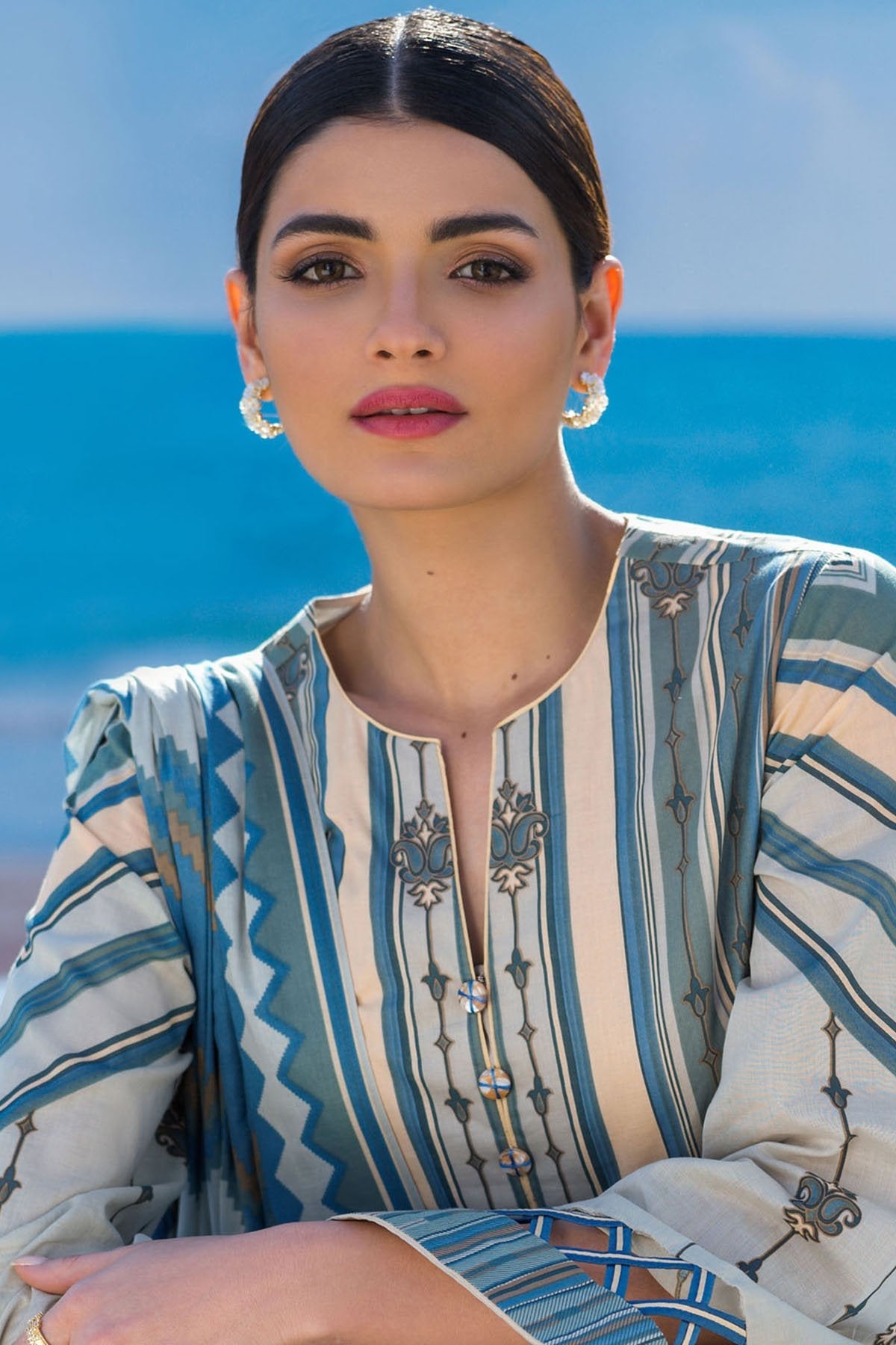 Alkaram - 2 Pc Printed Lawn Suit With Printed Lawn Dupatta