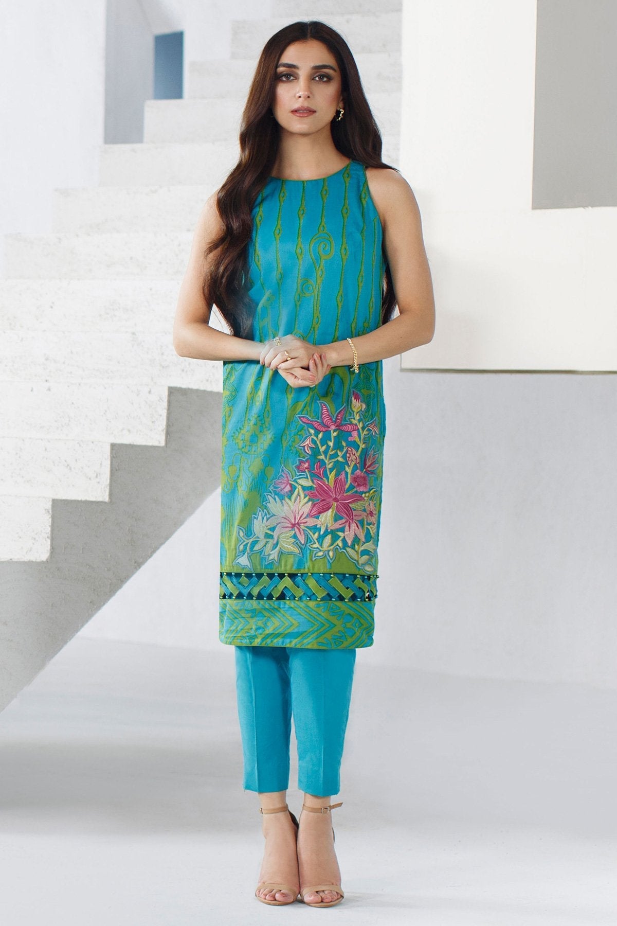 Alkaram - 2 Pc Embroidered Lawn Suit With Dyed Cambric Trousers