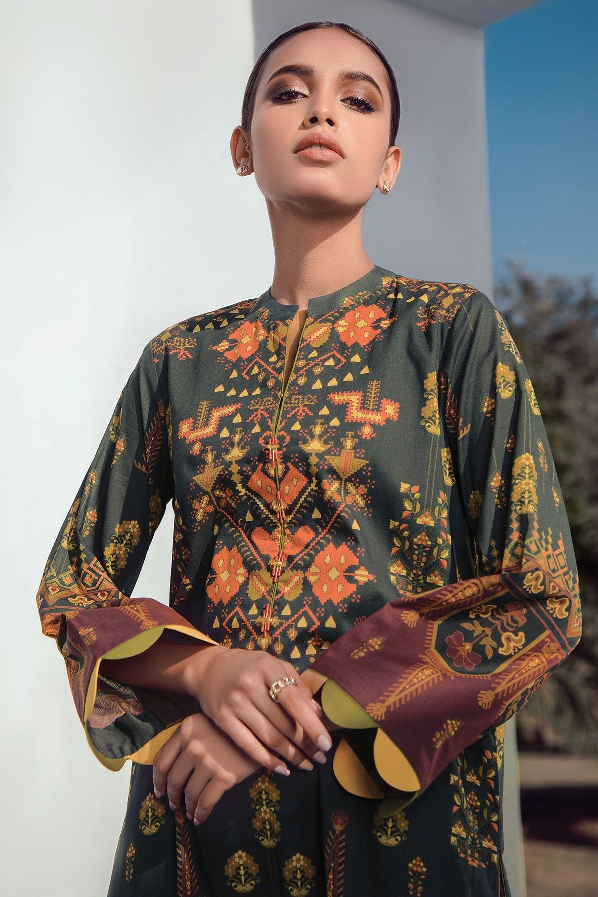 Alkaram - 2 Pc Digital Lawn Suit With Dyed Cambric Trousers