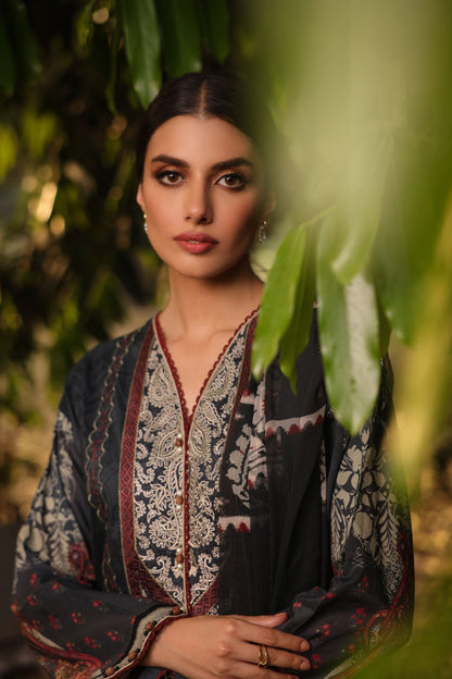 3 Pc Embroidered Lawn Suit With Chiffon Dupatta