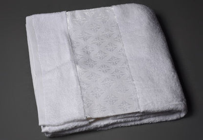 White  Jacqaurd Towel