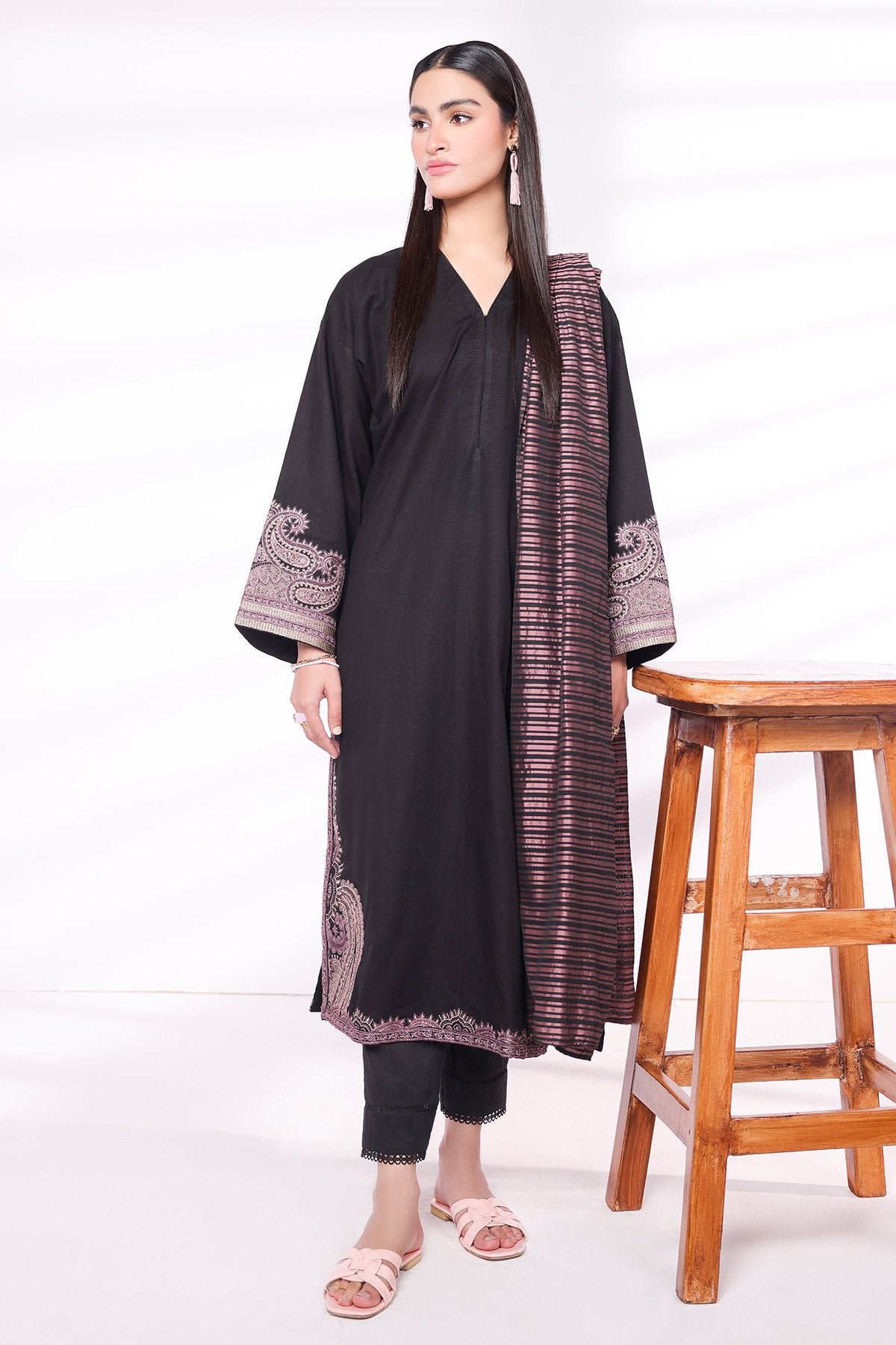 2 Pc Embroidered Khaddar Outfit