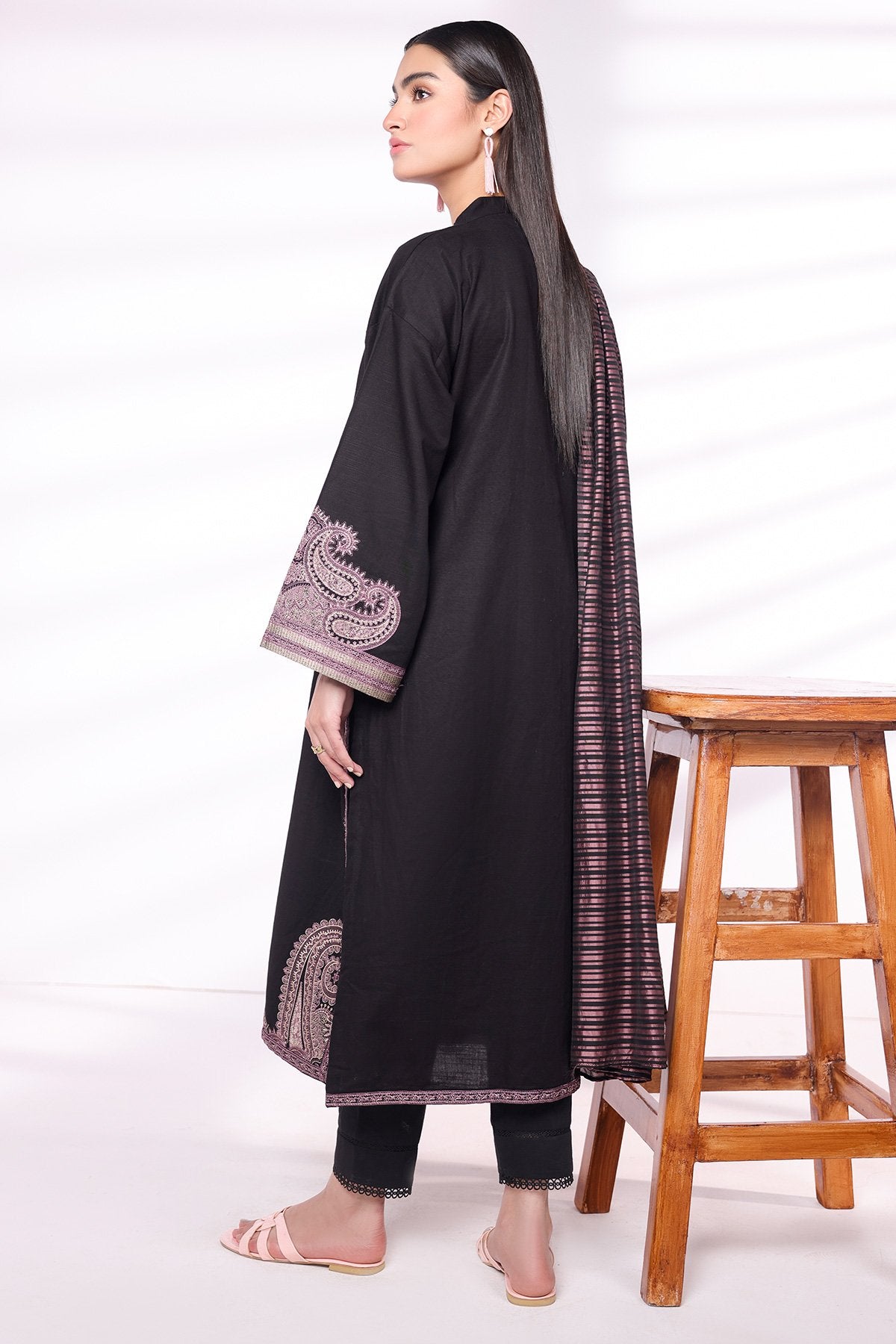 2 Pc Embroidered Khaddar Outfit