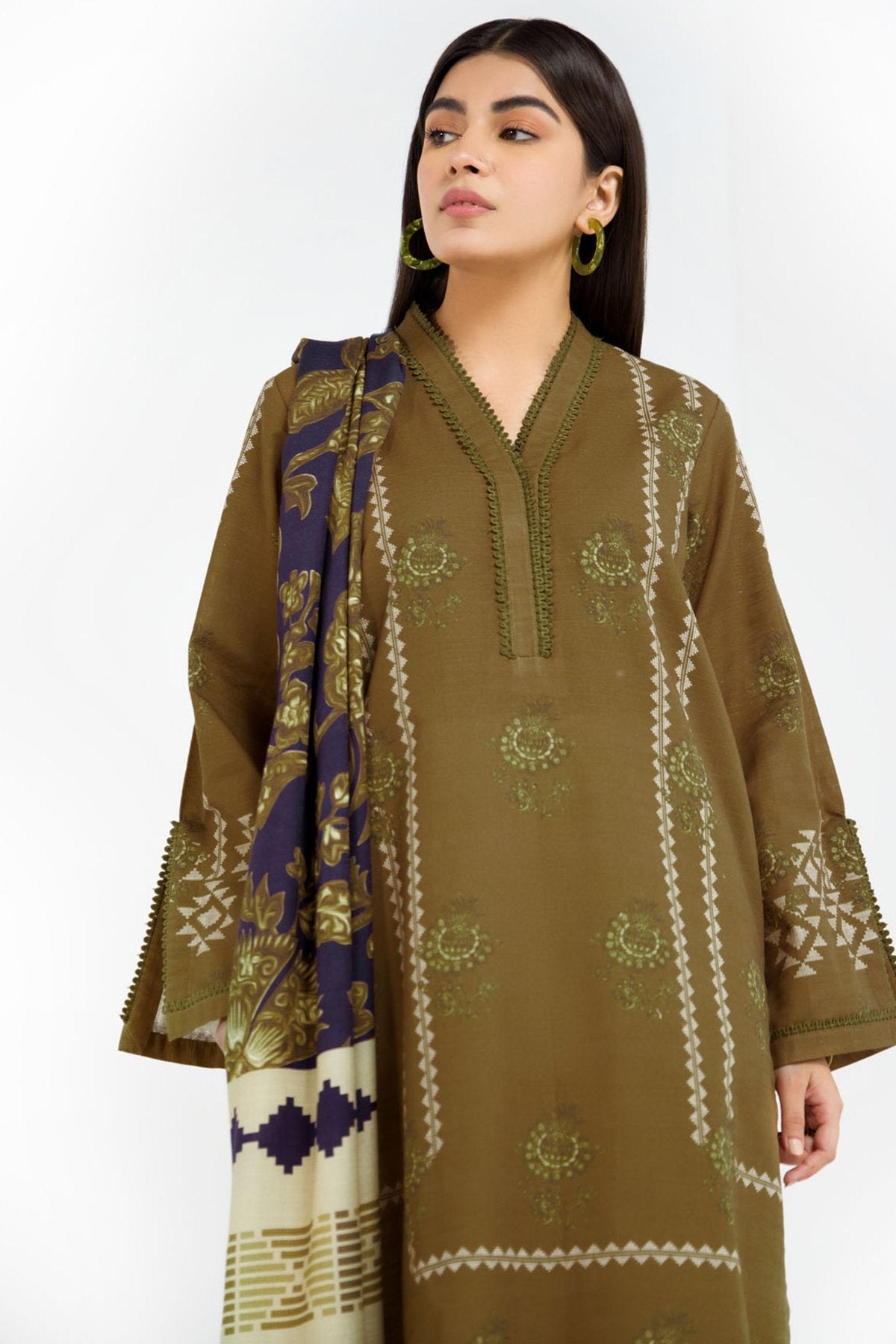 2 Pc Printed Khaddar Outfit