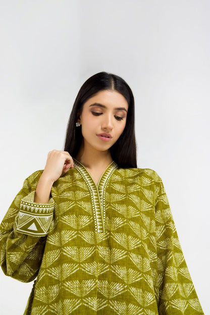 2 Pc Printed Khaddar Outfit