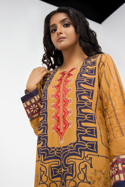 Printed Embroidered Khaddar Kurti