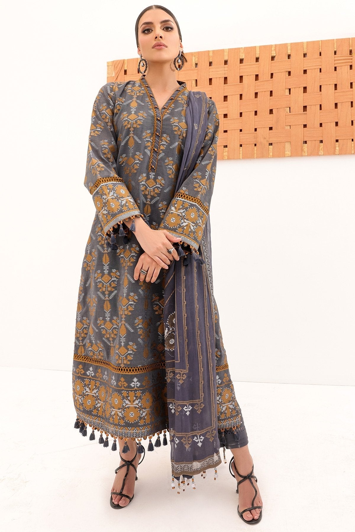 3 Pc Printed Yarn Dyed Suit With Chiffon Dupatta